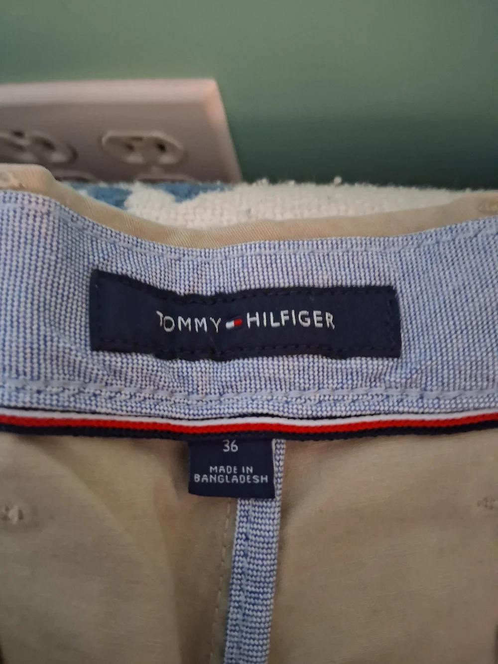 Tommy Hilfiger Men's Tan Flat-Front Cotton Shorts